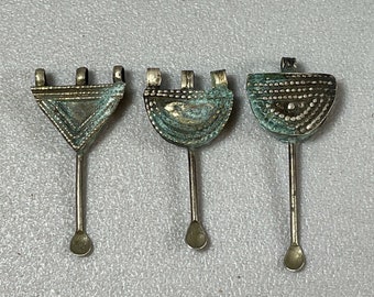 220523 - 3 Antique Ethiopian Silver Ear Pick Spoon Pendants - Ethiopia.
