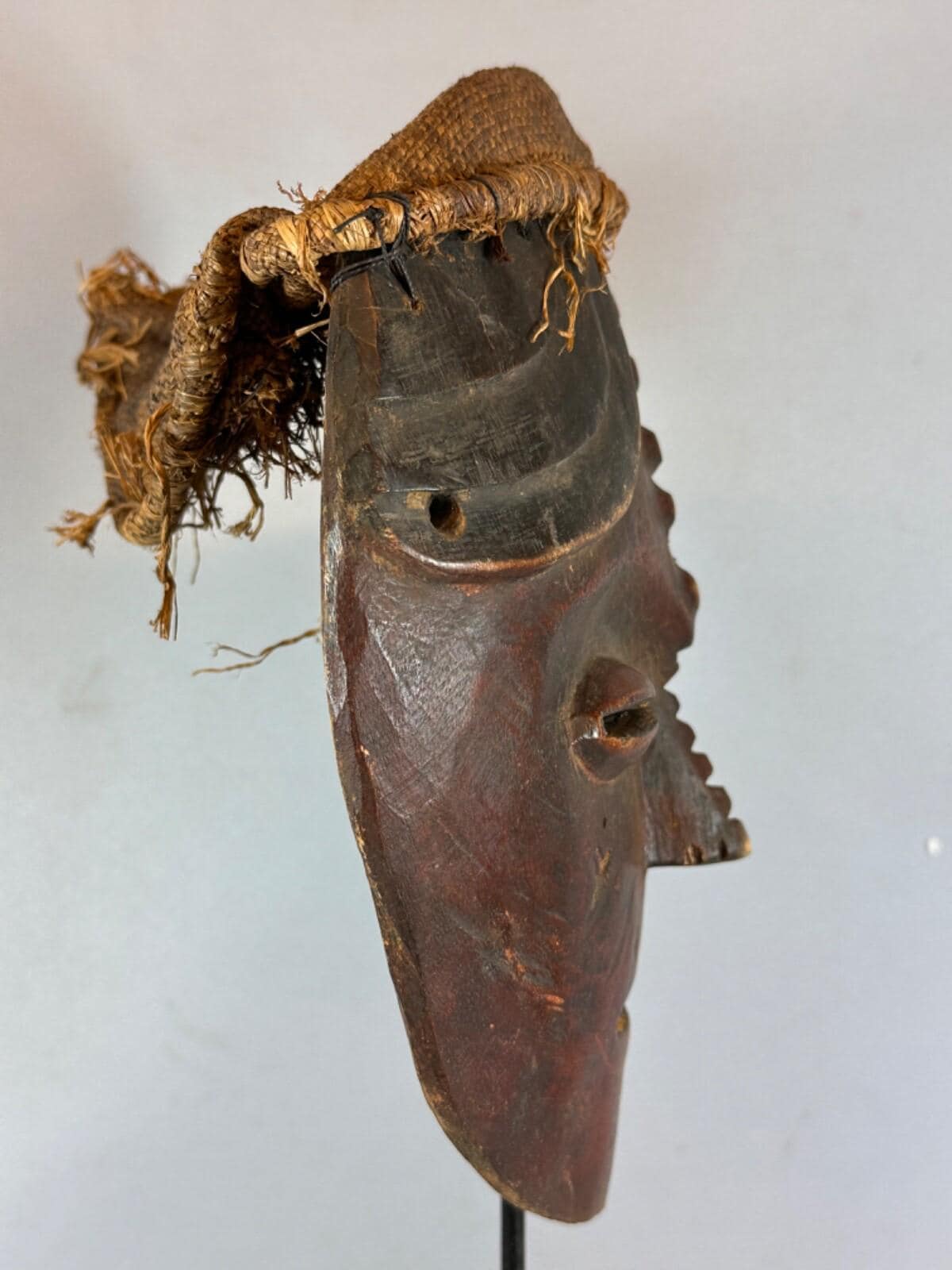 250411 - Rare Old African Traditional Lovale Mask of the Chokwe
