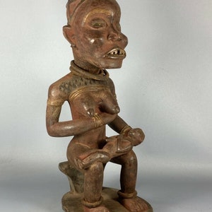 200946 - Antique Tribal used African Yombe statue - Certificate- Congo.
