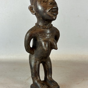 240831 - Old African Bakongo protection sculpture - Congo.
