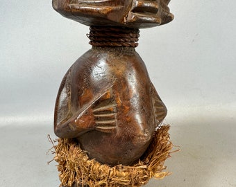240515 - Estatua de fertilidad de los pigmeos africanos - Camerún.