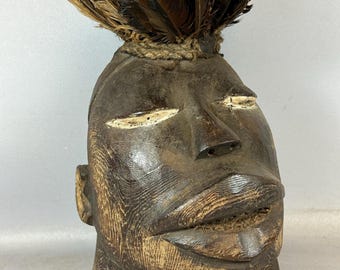 240805 - Rare African Makonde helm mask with feathers - Tanzania.
