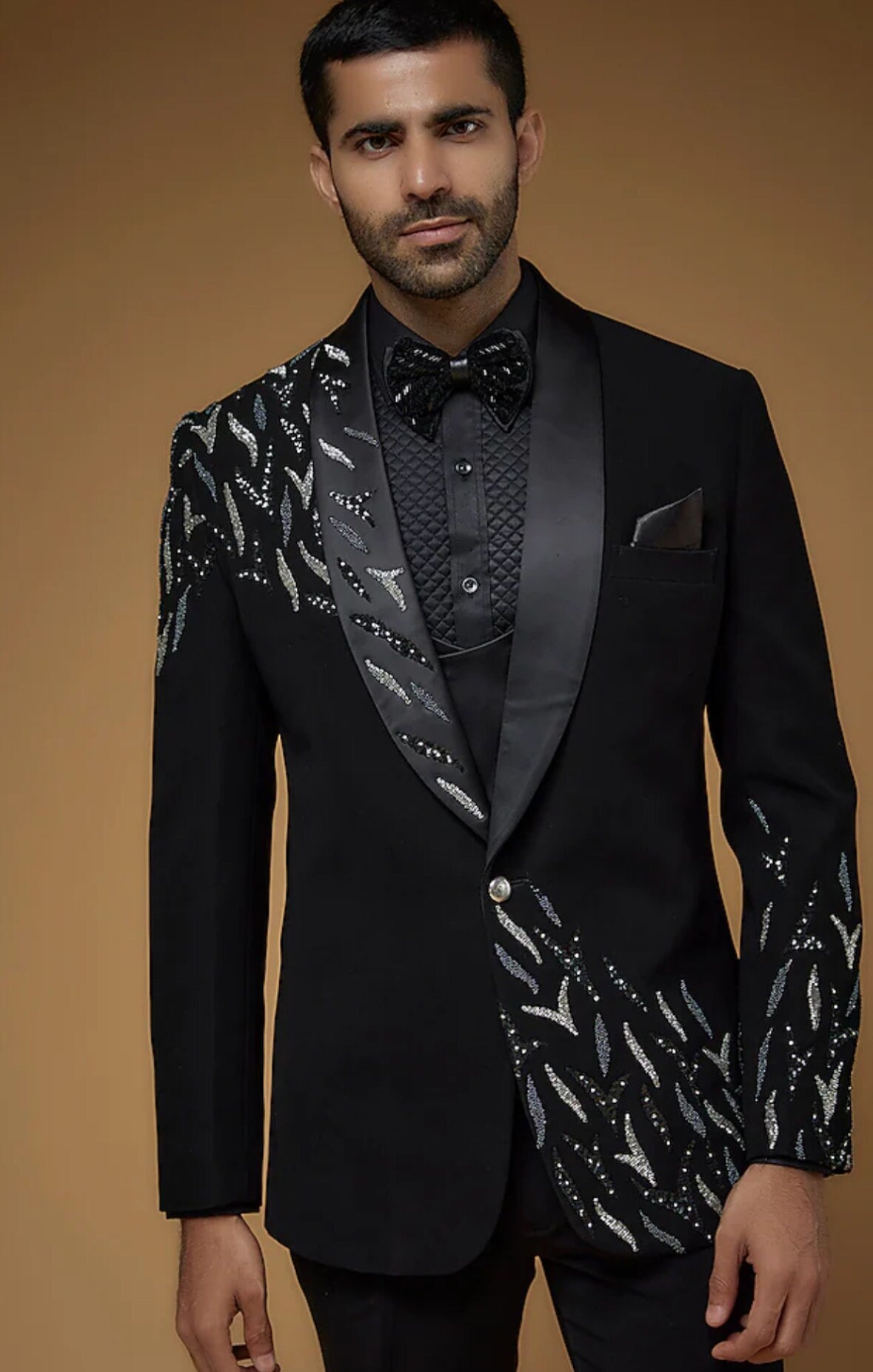 Men'S Light Grey ~ Gray Silver Satin-Detailed Tuxedo Suits Jacket , Pants Suit Silver