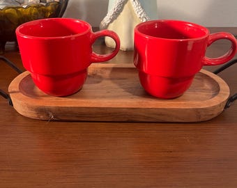 Linden Street Set mit 2 Stack It Roten Bechern