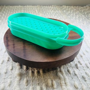 Tupperware Vintage Jadit 2 Stück Käsereibe Vorratsbehälter Grün