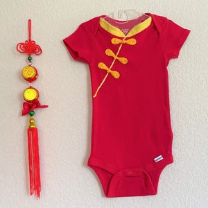 Baby Qipao,Chinese Traditional Baby Boy Baby Girl Cheongsam,Short Sleeve Bodysuit,Red Egg Party,100 Day,Birthday,Red,Gold Collar,Side Button