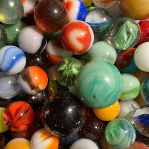 Collectible 100 Antique Marbles Vintage Glass Lot Unsorted | Agate Marbles, Swirl Marbles, Patch Marbles, Corkscrew Marbles