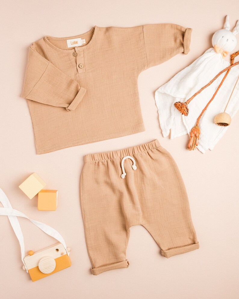 Muslin Baby Clothing Set, Gender Neutral baby wear, Spring Outfit for kids, Long Sleeve muslin shirt, Muslin Harem Pants, Boho Baby Clothing Beige