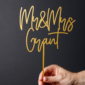 Personalised Mr & Mrs Acrylic Wedding Cake Topper, Last Name Topper immagine 6