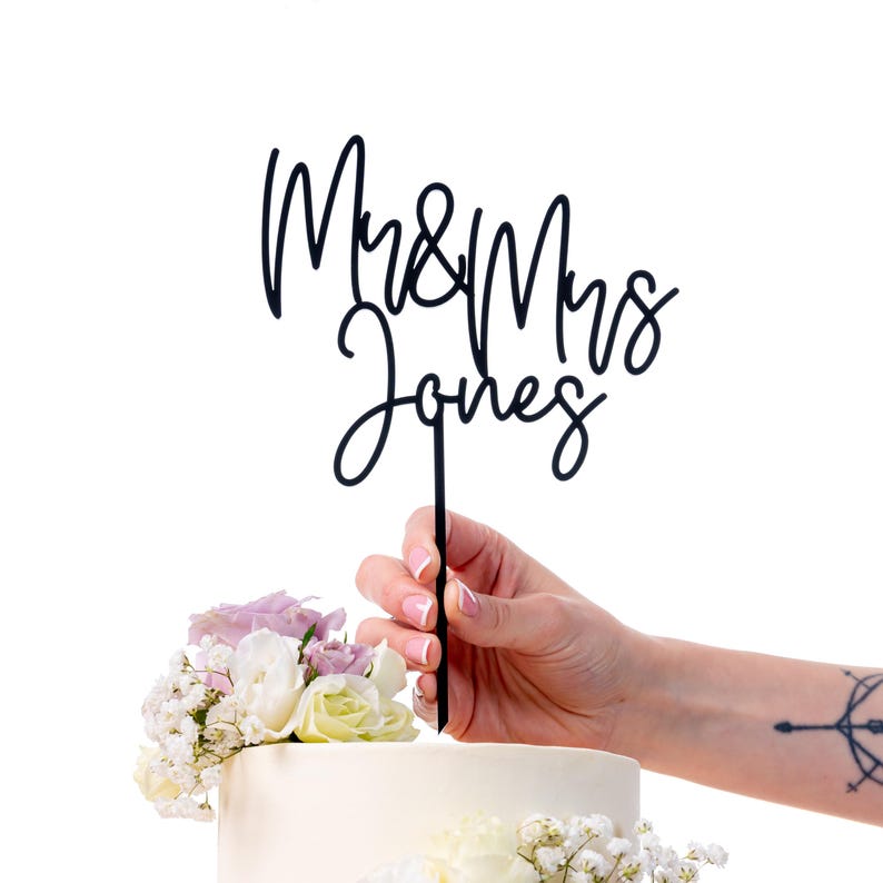 Personalised Mr & Mrs Acrylic Wedding Cake Topper, Last Name Topper immagine 2