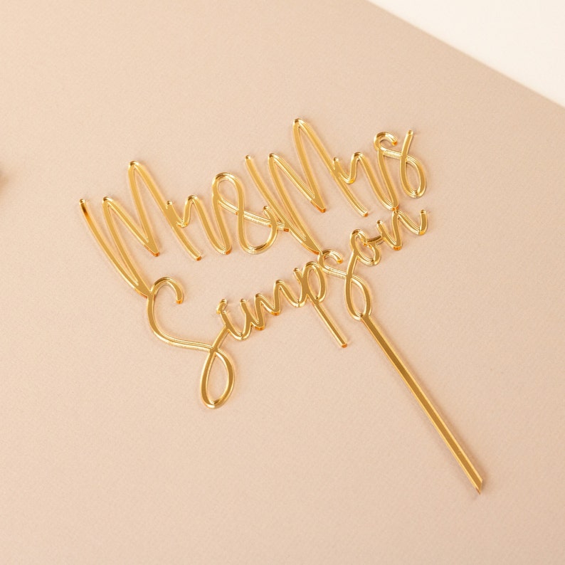 Personalised Mr & Mrs Acrylic Wedding Cake Topper, Last Name Topper immagine 5