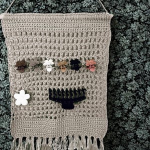 Hanging Claw Clip Holder & Organizer | Crochet Pattern