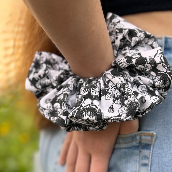 Scrunchie aus Jersey Stoff Scrunchies Haarband Haargummi Zopfgummi schonend für die Haare Modell Skull