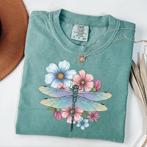 Comfort Colors® Womens Dragonfly Floral Shirt, Boho Dragonfly Shirt, Nature Lover Shirt, Garden Lover Gift, Cottagecore Shirt,Botanical Gift