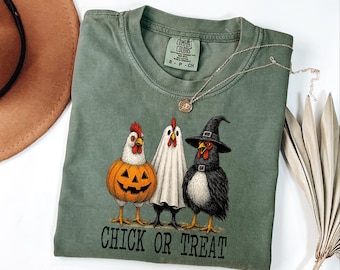 Comfort Colors® Retro Halloween Chicken Shirt: Farmer Thanksgiving Gift