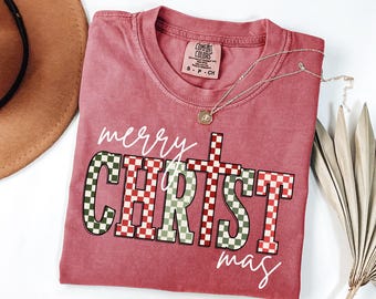 Comfort Colors® Retro Merry Christmas Shirt : Womens Holiday Christian T-Shirt, Family Faith Cross Tee