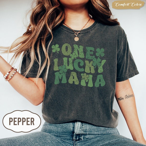 Womens One Lucky Mama St Patricks Day Irish Gift For Mom Shamrock T-Shirt Womens One Lucky Mama St Patricks Day Irish Gift For Mom Shamrock T-Shirt