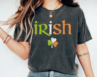 Chemise irlandaise rétro Comfort Colors®, chemises femme Saint-Patrick, jolie chemise coeur trèfle, chemise Shenanigans, chemise porte-bonheur, trèfle à quatre feuilles