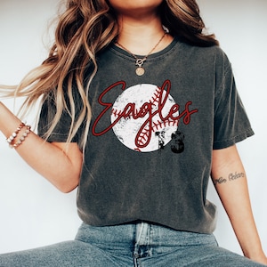 Camiseta de béisbol personalizada Comfort Colors® con nombre y número de equipo, mascota del equipo, día del partido y linda camiseta del equipo.
