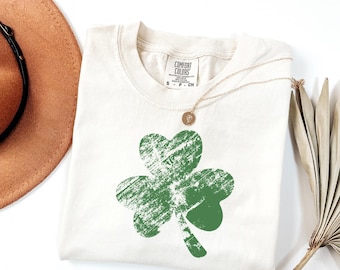 Manches longues trèfle rétro Comfort Colors®, chemise porte-bonheur pour femme, cadeau de la Saint-Patrick, début de manigance