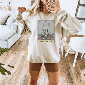 Sudadera con capucha de escritor, sudadera con capucha de escritor, autor, carta del tarot de escritor, autor de fantasía, regalo para escritor, camiseta con carta del tarot