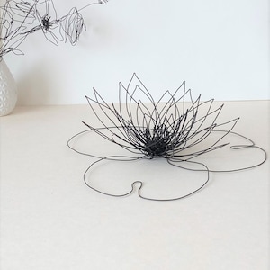 Water lily wire / Lotus wire flower / Wire office decoration/ Home wire decoration / Wire art / July birth flower.