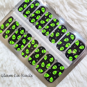 Alien Nail Wraps/ Nail Strips/ Nail Stickers/ full nail wrap/ stick on nails/ nail wraps for women/ minx nail wraps/ abstract nails/ Gothic