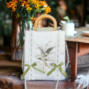 Lily of The Valley Flower Embroidery Handbag Cute Crossbody Tablet Bag For Birthday Gift For Mom Kawaii ipad Bag