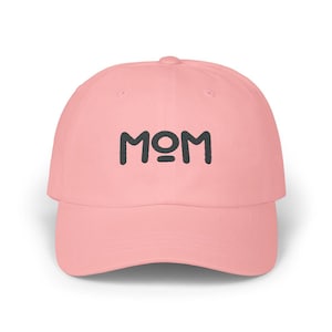 Mom and Dad Embroidered Hat, Pregnancy Announcement Hat, Baby Announcement, Mom And Dad To Be, Customized Embroidered Hats