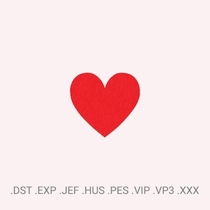Könnte beinhalten: Ein leuchtend rotes Herz, mittig auf einem zartrosa Hintergrund platziert. Das Herz hat eine strukturierte Oberfläche, möglicherweise gestickt. Darunter sind Dateierweiterungen aufgelistet: .DST .EXP .JEF .HUS .PES .VIP .VP3 .XXX.