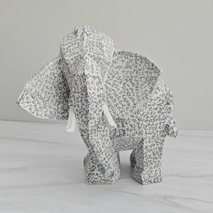 Elephant Pop Art, Resin Art, Painted Animal Statue, Graffiti, Elephant Gift, Good Luck