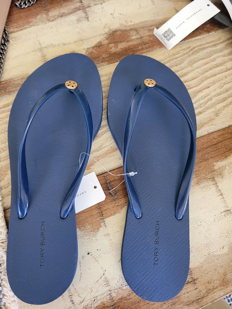tory burch flip flops