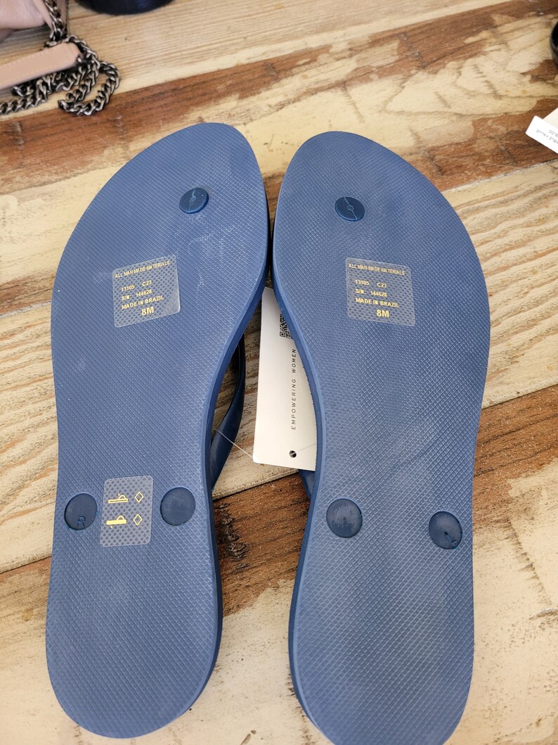 tory burch flip flops