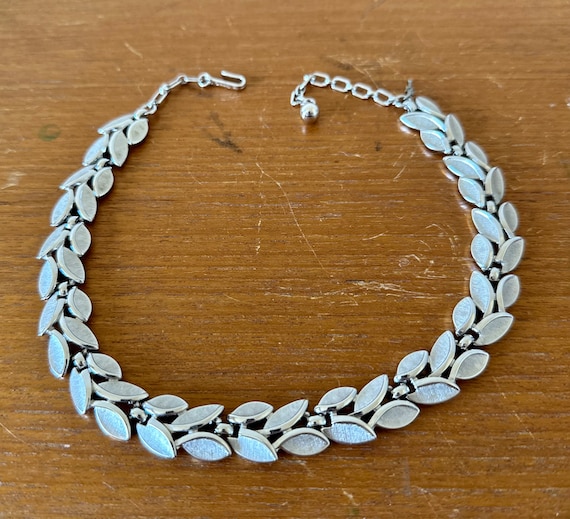 Vintage Trifari silver leaf chain necklace - image 1