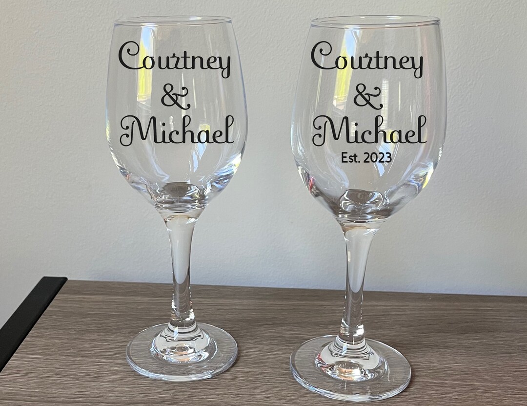 Set of 5 Personalized Wedding Wine Glasses Wedding Favors Etsy