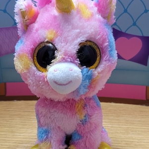 6 po. Ty Beanie Boo Fantasia la licorne