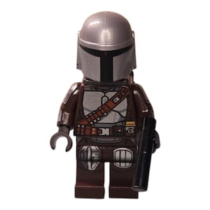 LEGO Minifigure The Mandalorian / Din Djarin / &#39;Mando&#39; - Silver Beskar Armor, Jet Pack