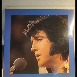 Elvis Volume 2 , A Legendary Performer 1976 LP