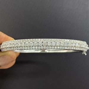 7.2 CTW Round Cut VVS1 Moissanite Bangle, Wedding Anniversary 8 Inch Bangle Bracelet, Engagement Gift For Women's, 14K White Gold Plated