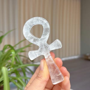 Natürlicher Quarzkristall Ankh,Klarquarz Ankh,Ankh Schlüssel des Lebens,Der Exorzist,Mineralprobe,Reiki Heilung,Kristallgeschenk,Dekor,Meditation
