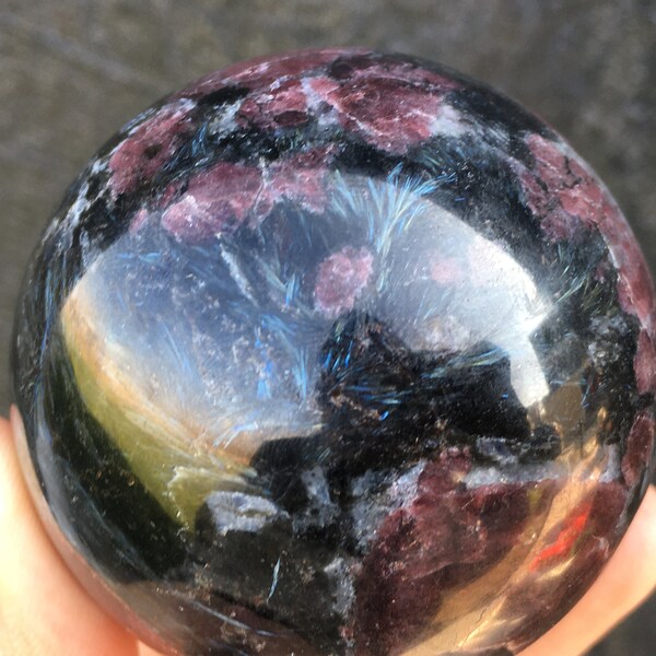 1pc 55mm+ Natural Garnet Astrophyllite Ball,Quartz Crystal Sphere,Home Decoration,Mineral specimens,Reiki Heal,Crystal Gifts,Energy Crystals