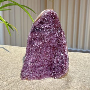 5.9LB Natural Amethyst Geode,Amethyst Cluster,Raw Amethyst Quartz Rock,Amethyst Piont,Crystal VUG,Mineral Specimen,Reiki Heal,Crystal Gifts