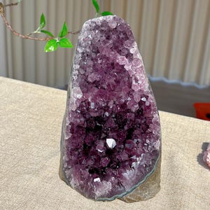 6.8LB Natural Amethyst Geode,Amethyst Cluster,Raw Amethyst Quartz Rock,Amethyst Piont,Crystal VUG,Mineral Specimen,Reiki Heal,Crystal Gifts