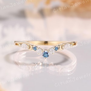 Unique Moon Alexandrite Open Wedding Band Solid Gold Moon Ring Curved Wedding Band Handmade Ring Promise Ring Anniversary Gift for Her