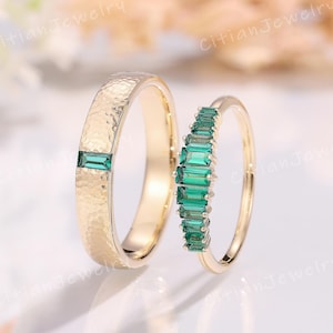 Hammered Baguette Cut Emerald Wedding Band Set Yellow Gold Hammered Ring Couple Ring His and Her Promise Ring Anniversary Ring for Couple