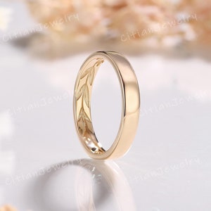 Minimalist Leaf Men&#39;s Wedding Band Yellow Gold Handmade Ring Leaf Ring Wedding Ring Custom Promise Ring Anniversary Rings for Couple
