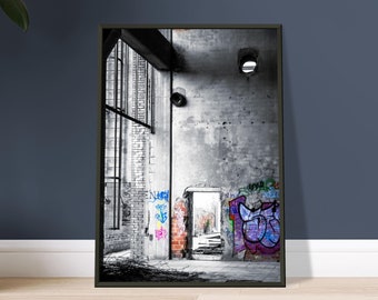 Leinwandbild Graffiti | Fotografie Poster | Kunstdruck Poster | Wandbild Industrial | schwarz weiß Colorkey | Lost Place | Industrial Deko