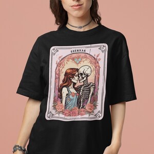 Carta do Tarot Amor Eterno, Carta Astrológica do amor, Camiseta Mística com significado espiritual.