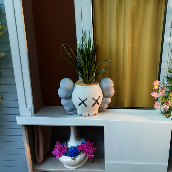 Kaws Head Planter