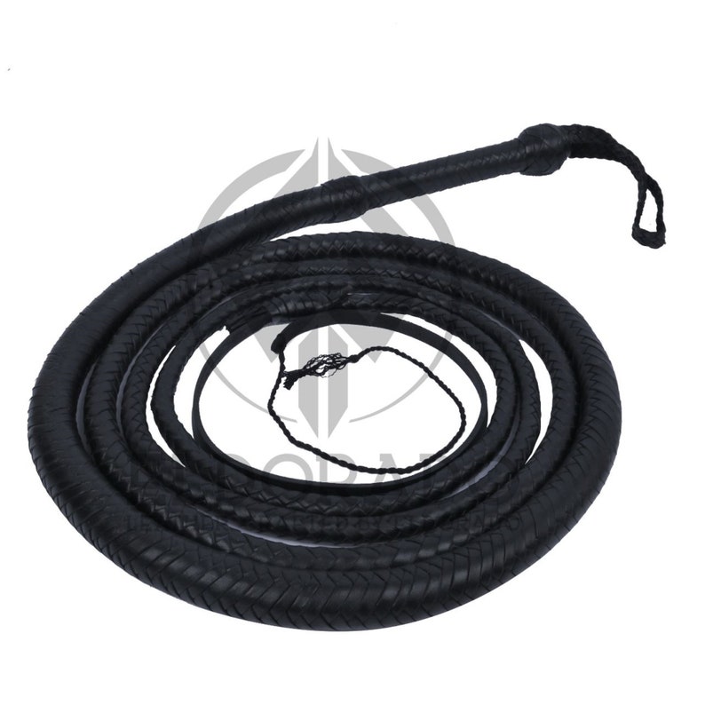 Bull Whip with Weighted Fall and High-Quality Cracker - Sonic Boom Cracking